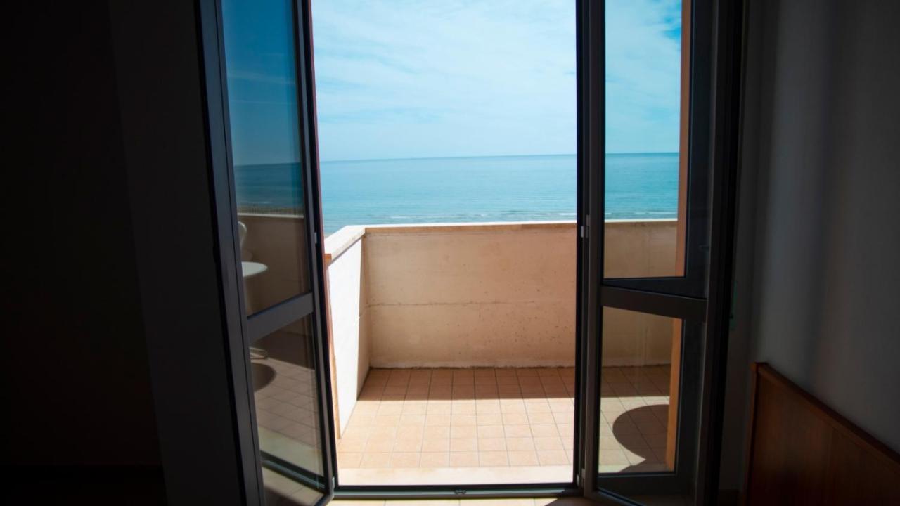Hotel Royal Giulianova Exterior foto